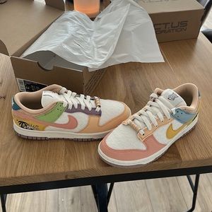 Brand new Nike dunk low SE
